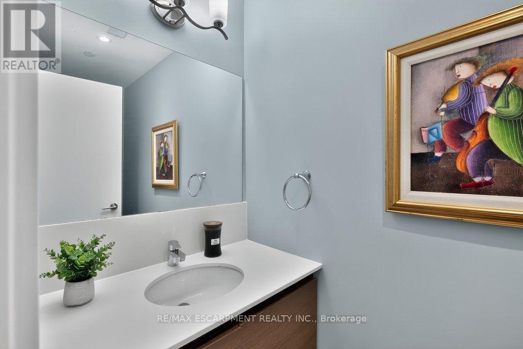 21 Godfreys Lane, Mississauga, Ontario  L5H 2T1 - Photo 7 - W13707246