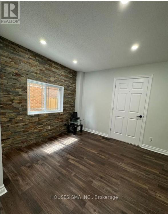 1 - 659 Roselaire Trail, Mississauga, Ontario  L5R 3C6 - Photo 4 - W13707288