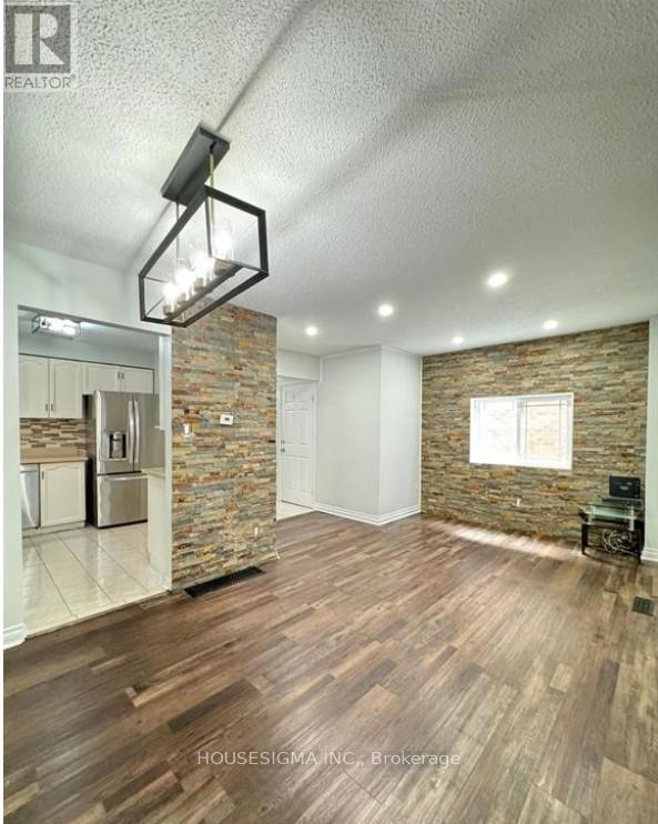 1 - 659 Roselaire Trail, Mississauga, Ontario  L5R 3C6 - Photo 6 - W13707288