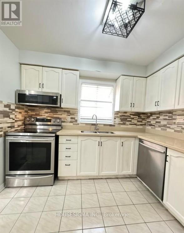 1 - 659 Roselaire Trail, Mississauga, Ontario  L5R 3C6 - Photo 7 - W13707288