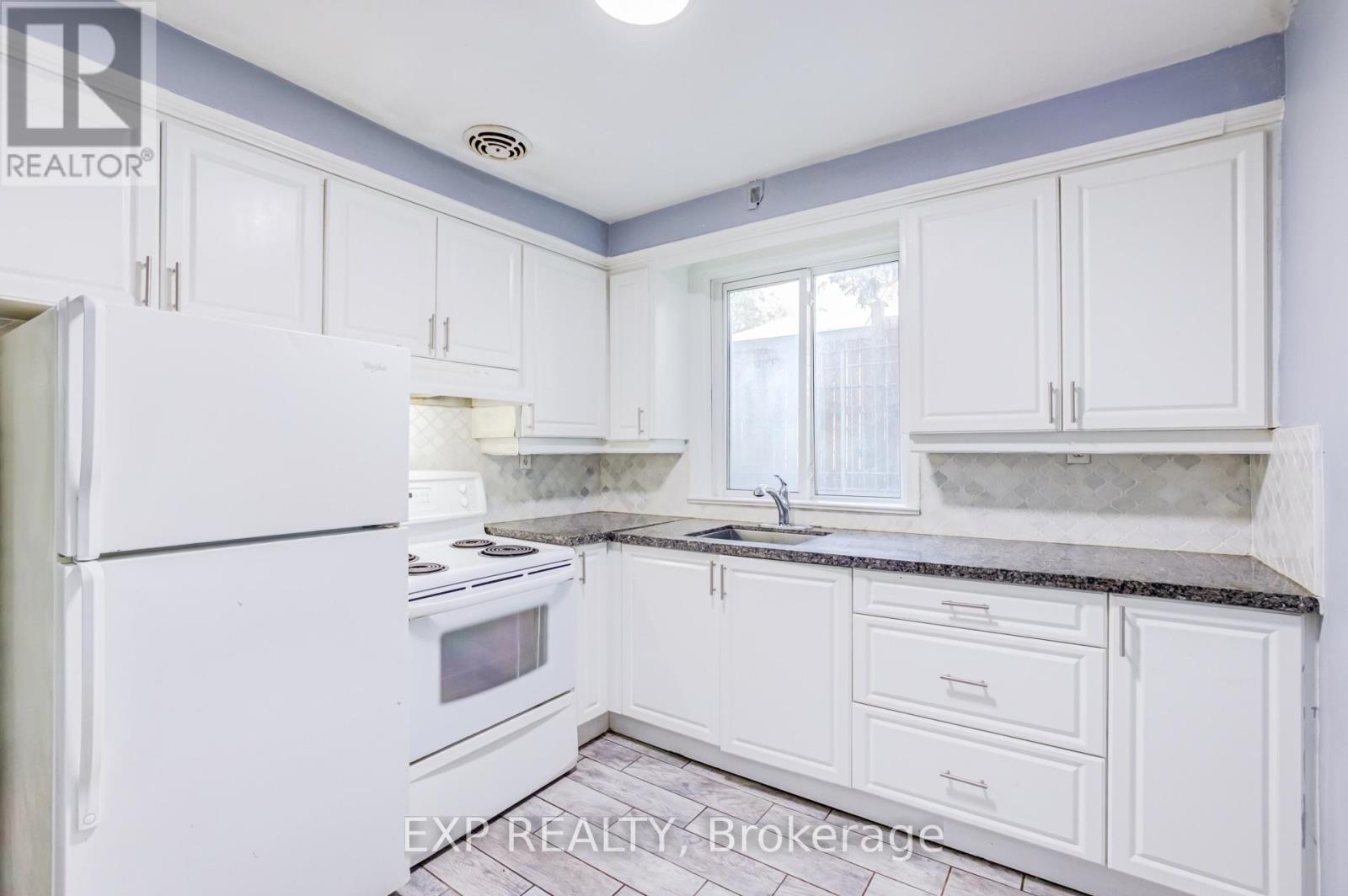 Lower - 767 Marlee Avenue, Toronto, Ontario  M6B 3J8 - Photo 5 - W13707290