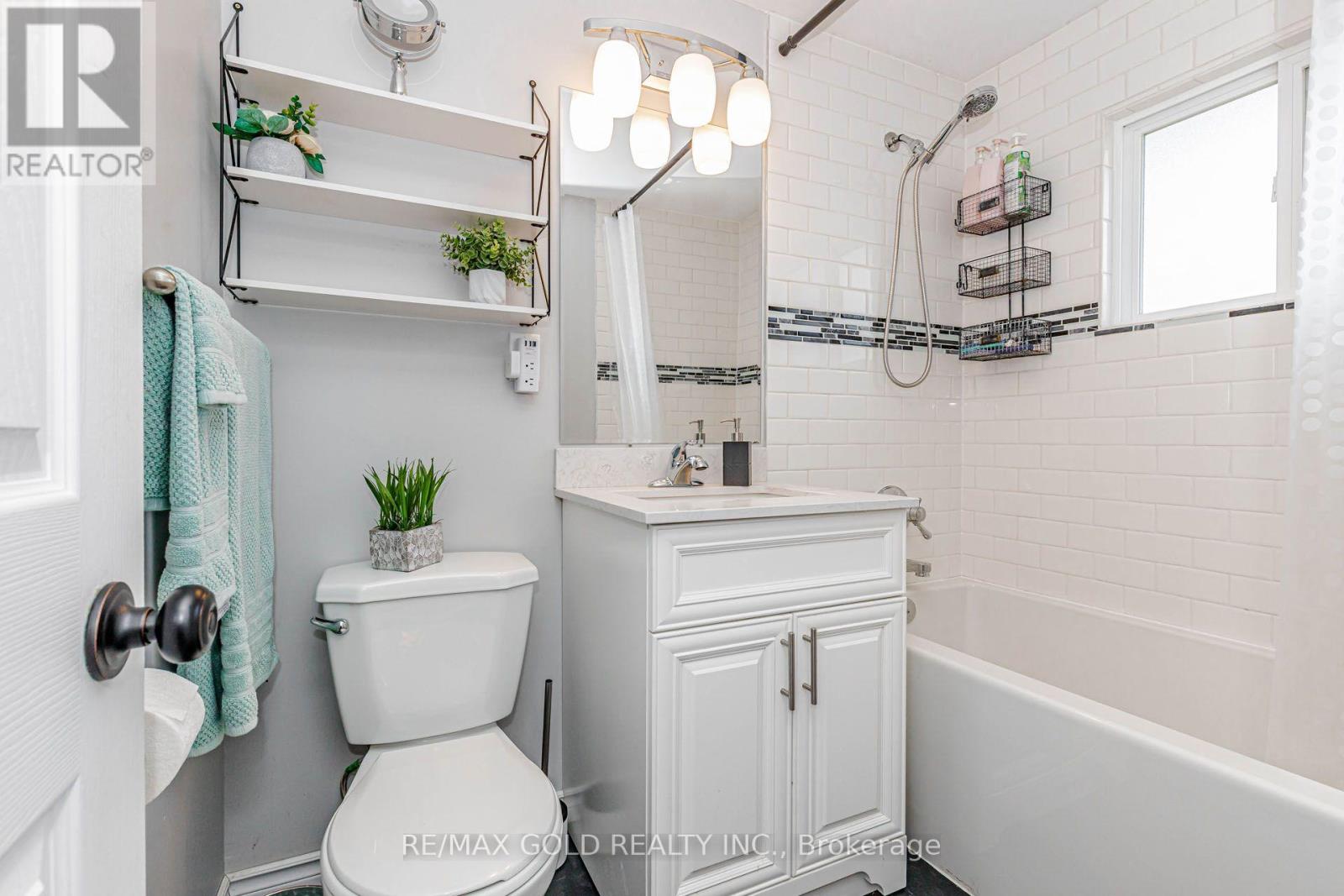 45 Grange Drive, Brampton, Ontario  L6X 2H1 - Photo 25 - W13707302