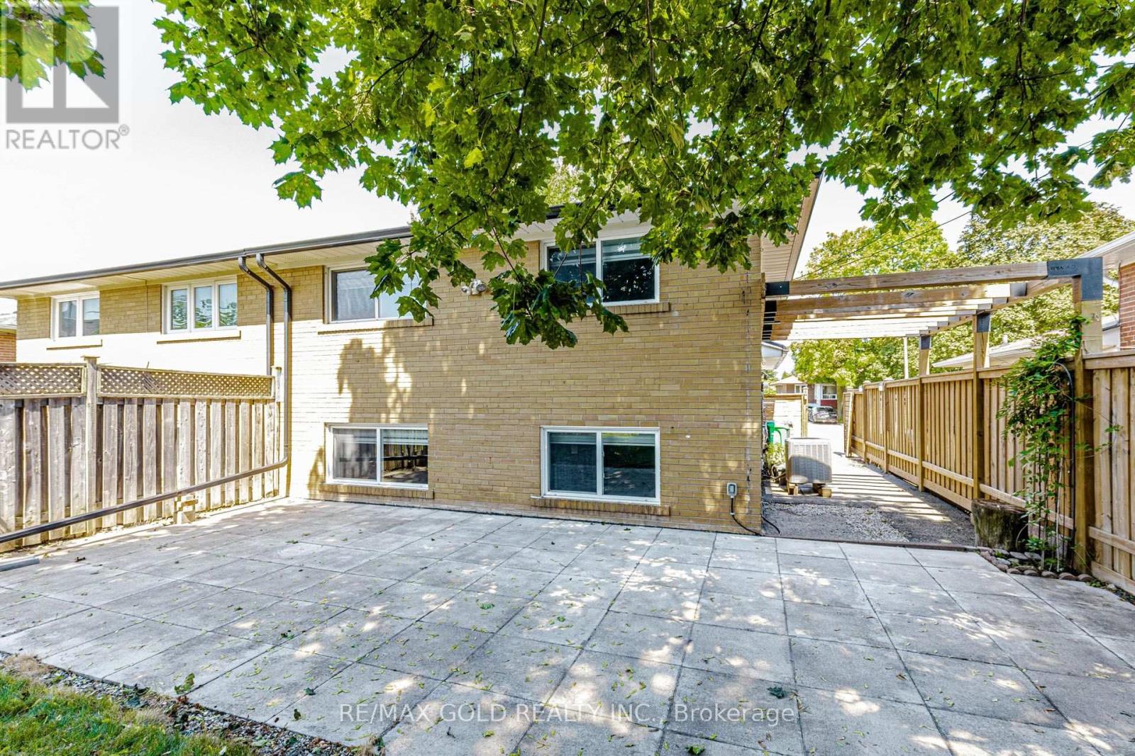 45 Grange Drive, Brampton, Ontario  L6X 2H1 - Photo 50 - W13707302