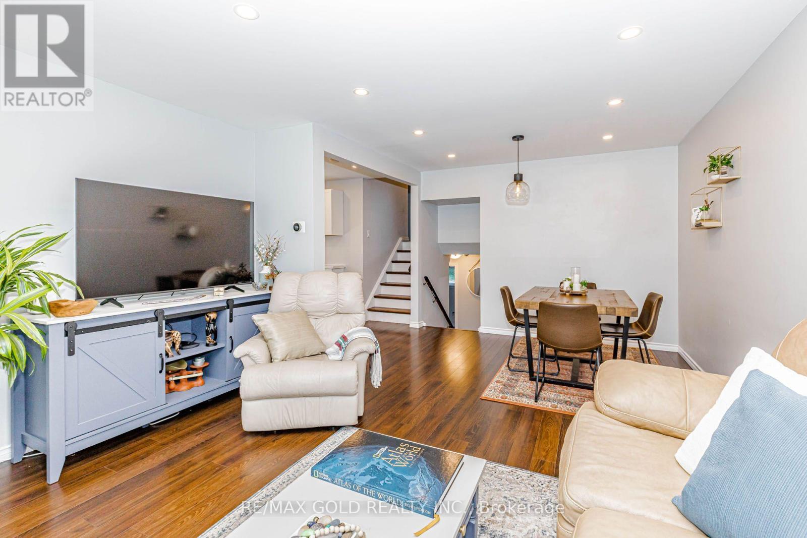 45 Grange Drive, Brampton, Ontario  L6X 2H1 - Photo 7 - W13707302