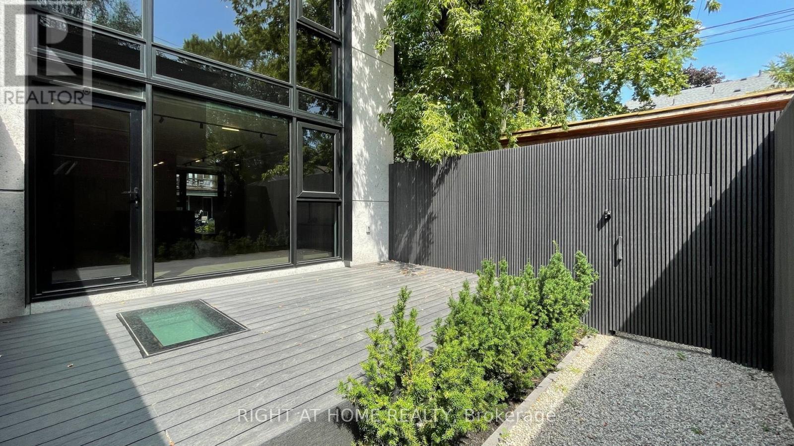 127 Glenlake Avenue, Toronto, Ontario  M6P 1E6 - Photo 18 - W13707346