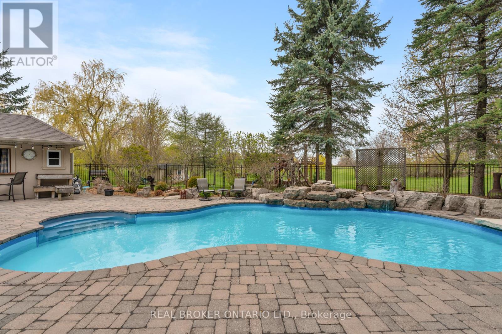 9 Allison Court, Halton Hills, Ontario  L7G 4S4 - Photo 33 - W13707456