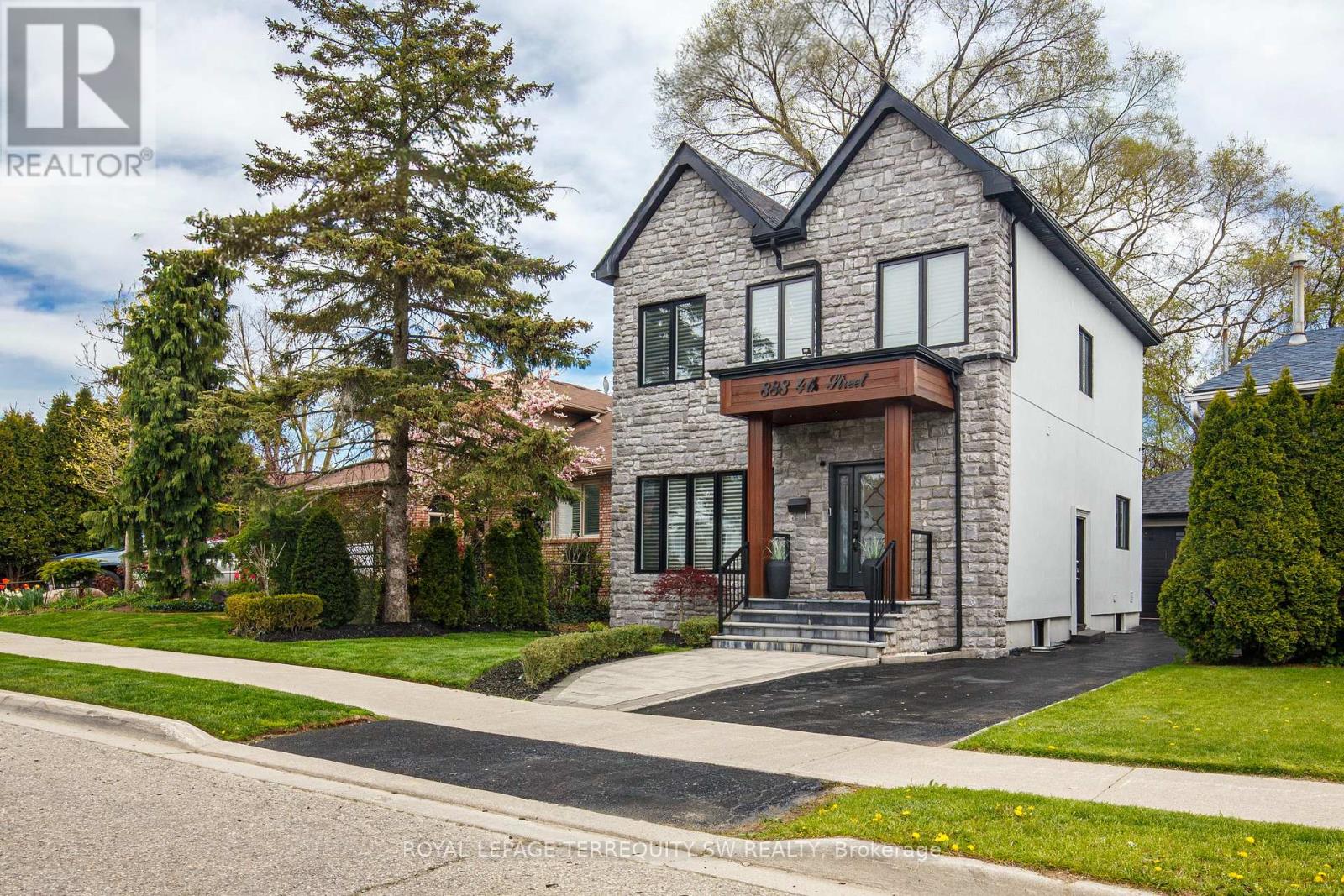 888 Fourth Street, Mississauga, Ontario  L5E 1J6 - Photo 35 - W13707460
