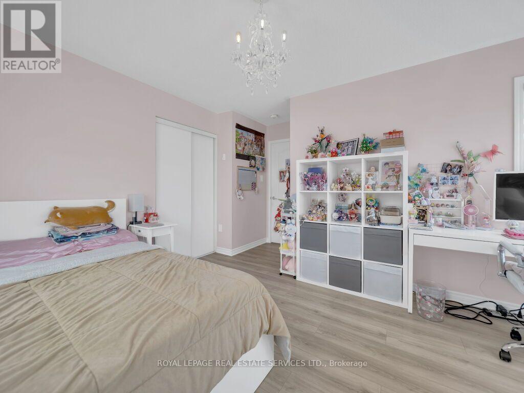 61 Rockbrook Trail, Brampton, Ontario  L7A 4H9 - Photo 24 - W13707468