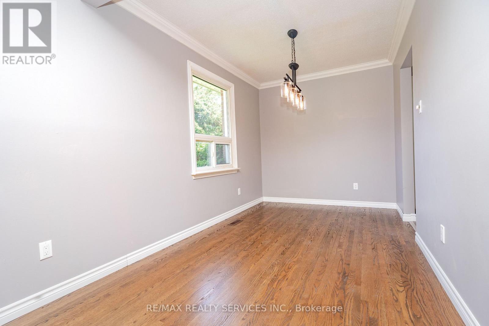 Upper Level - 23 Fidelia Crescent, Brampton, Ontario  L6T 3P7 - Photo 11 - W13707498