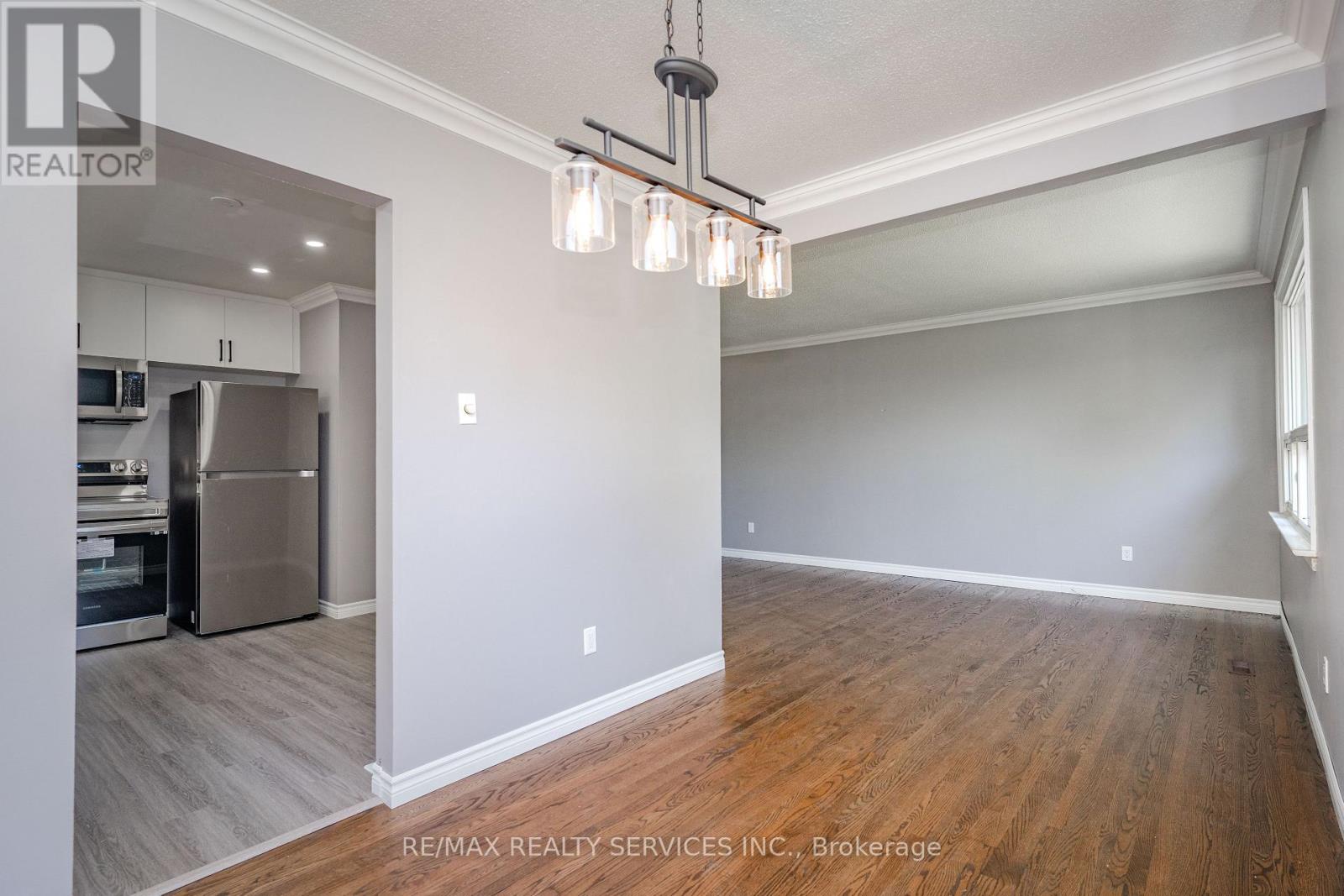 Upper Level - 23 Fidelia Crescent, Brampton, Ontario  L6T 3P7 - Photo 12 - W13707498