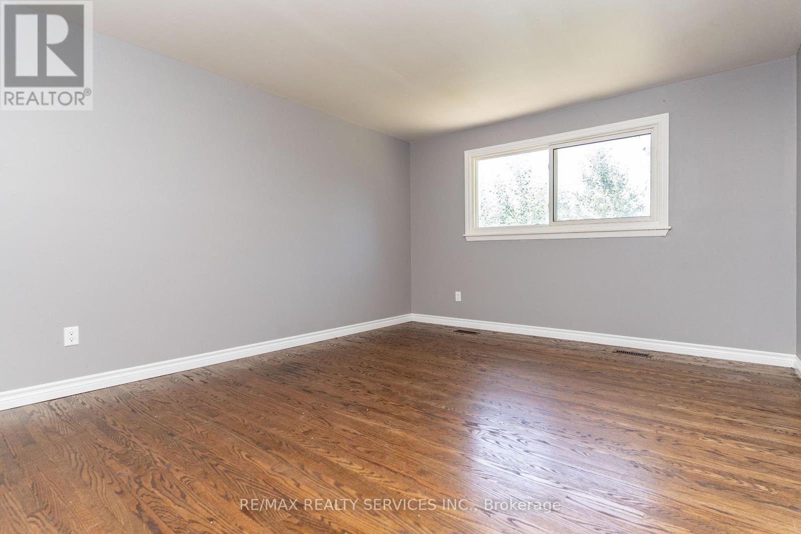Upper Level - 23 Fidelia Crescent, Brampton, Ontario  L6T 3P7 - Photo 19 - W13707498