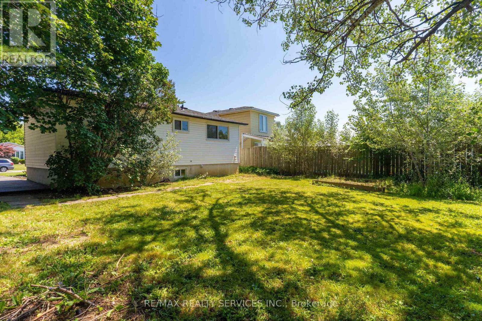 Upper Level - 23 Fidelia Crescent, Brampton, Ontario  L6T 3P7 - Photo 31 - W13707498