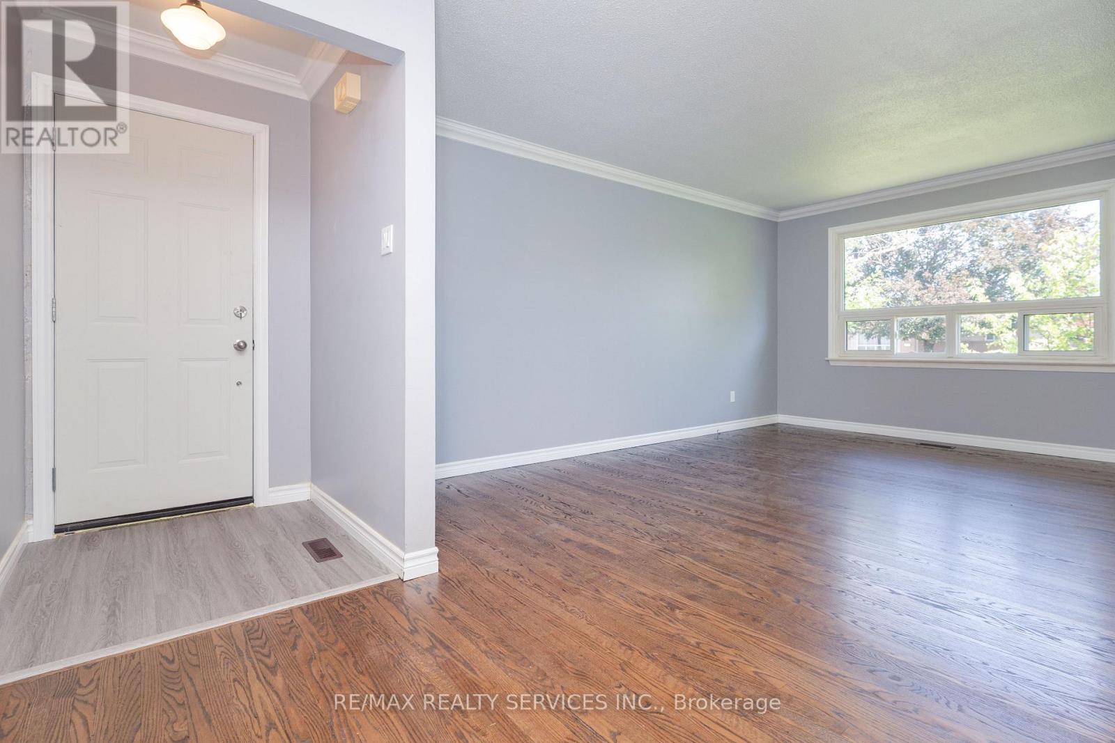Upper Level - 23 Fidelia Crescent, Brampton, Ontario  L6T 3P7 - Photo 7 - W13707498