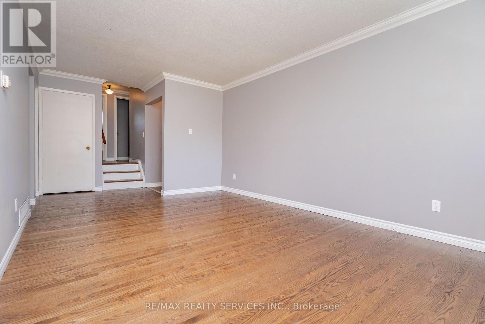 Upper Level - 23 Fidelia Crescent, Brampton, Ontario  L6T 3P7 - Photo 9 - W13707498