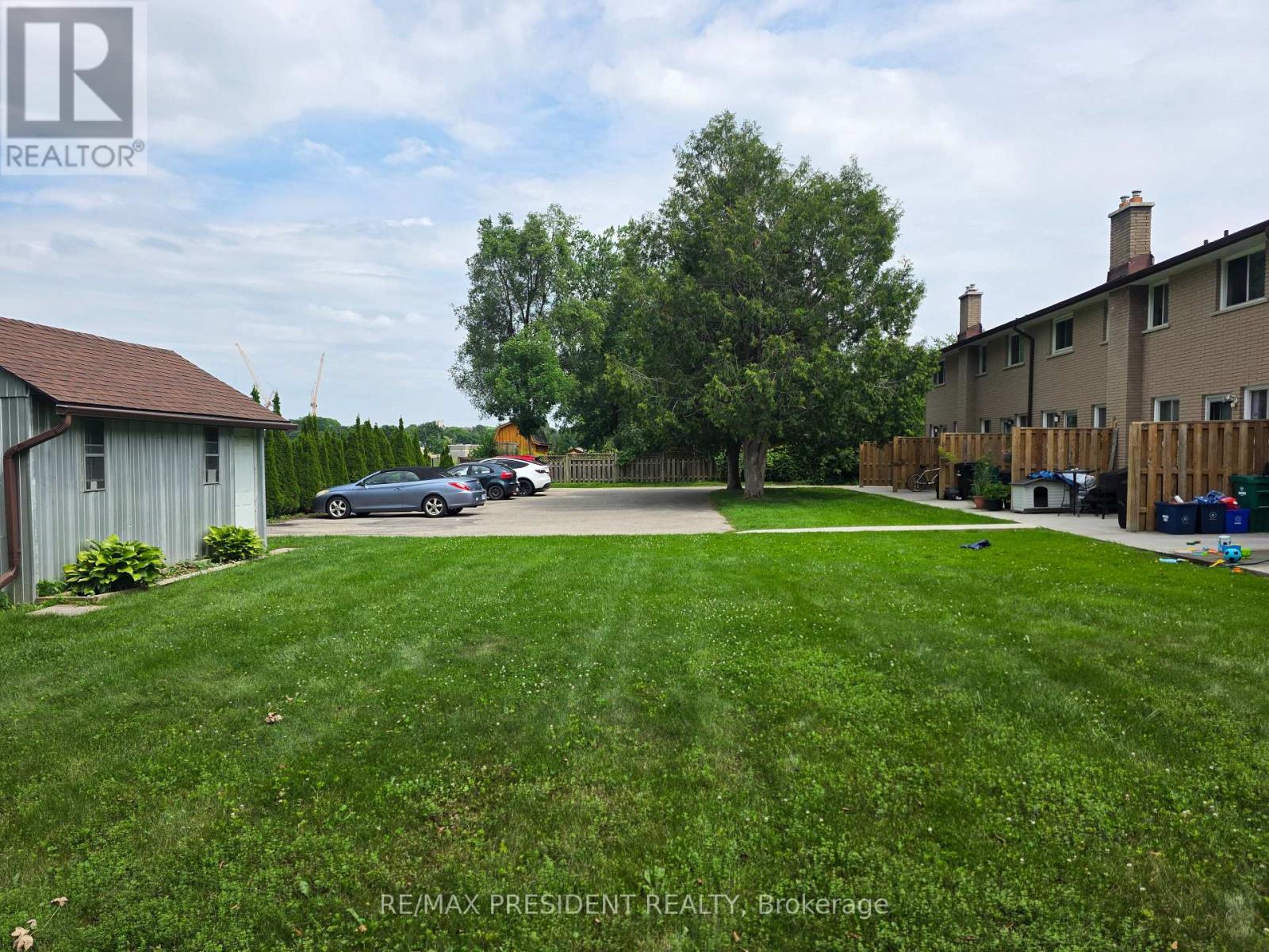 564 Brookhaven Crescent, Waterloo, Ontario  N2L 4R7 - Photo 47 - X13707380