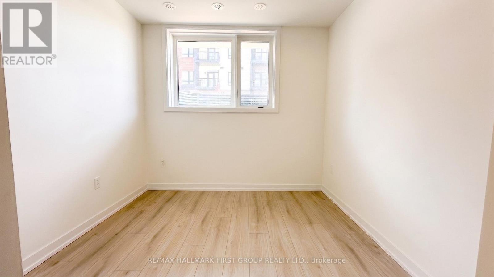 P32 - 25 Palace Street, Kitchener, Ontario  N2E 3M6 - Photo 11 - X13707400