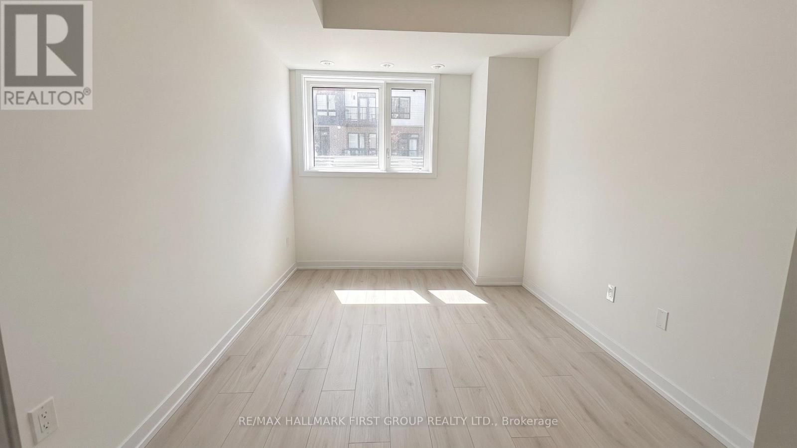 P32 - 25 Palace Street, Kitchener, Ontario  N2E 3M6 - Photo 14 - X13707400