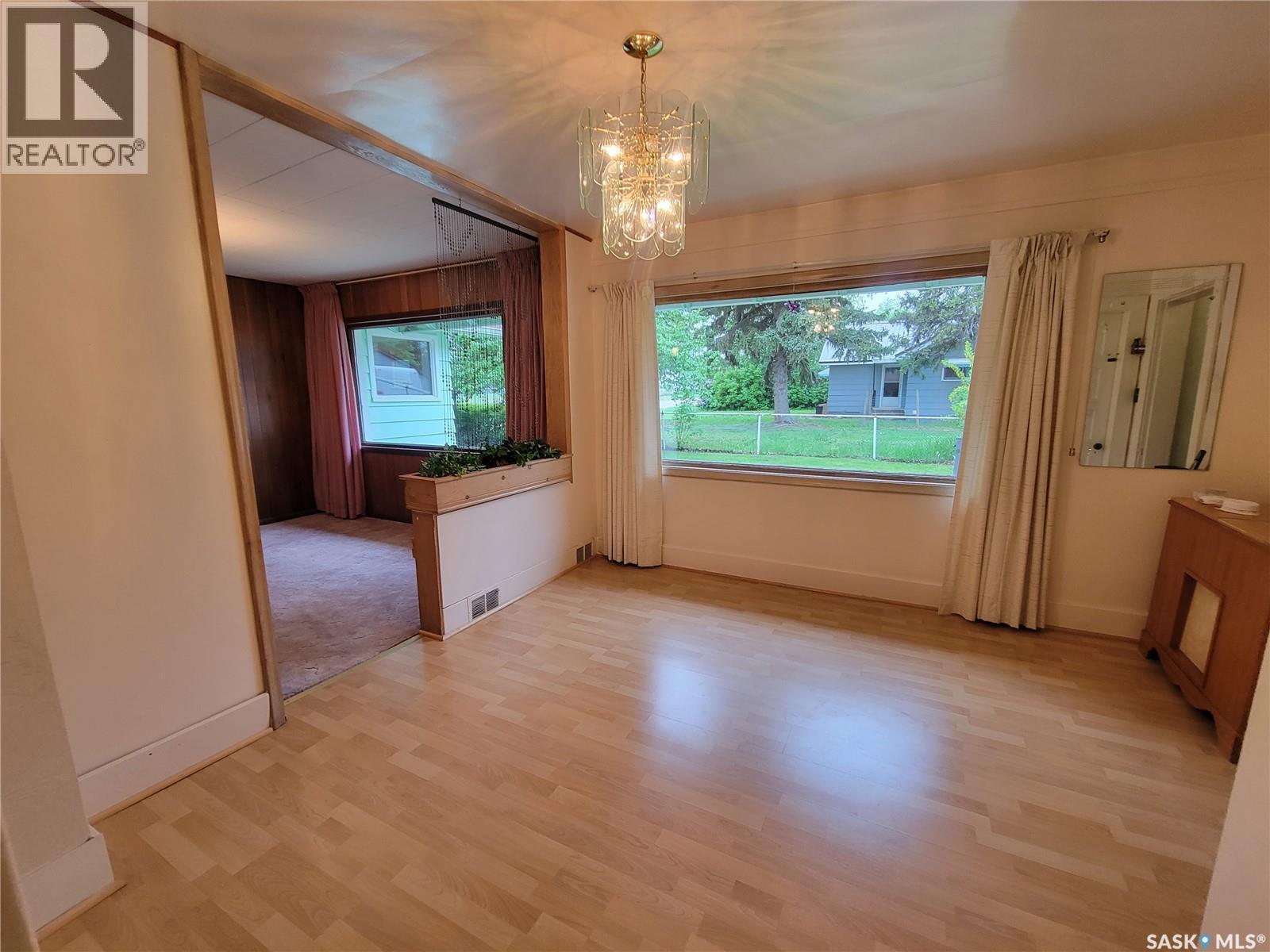 106 Railway Avenue E, Neilburg, Saskatchewan  S0M 2C0 - Photo 10 - SK046467