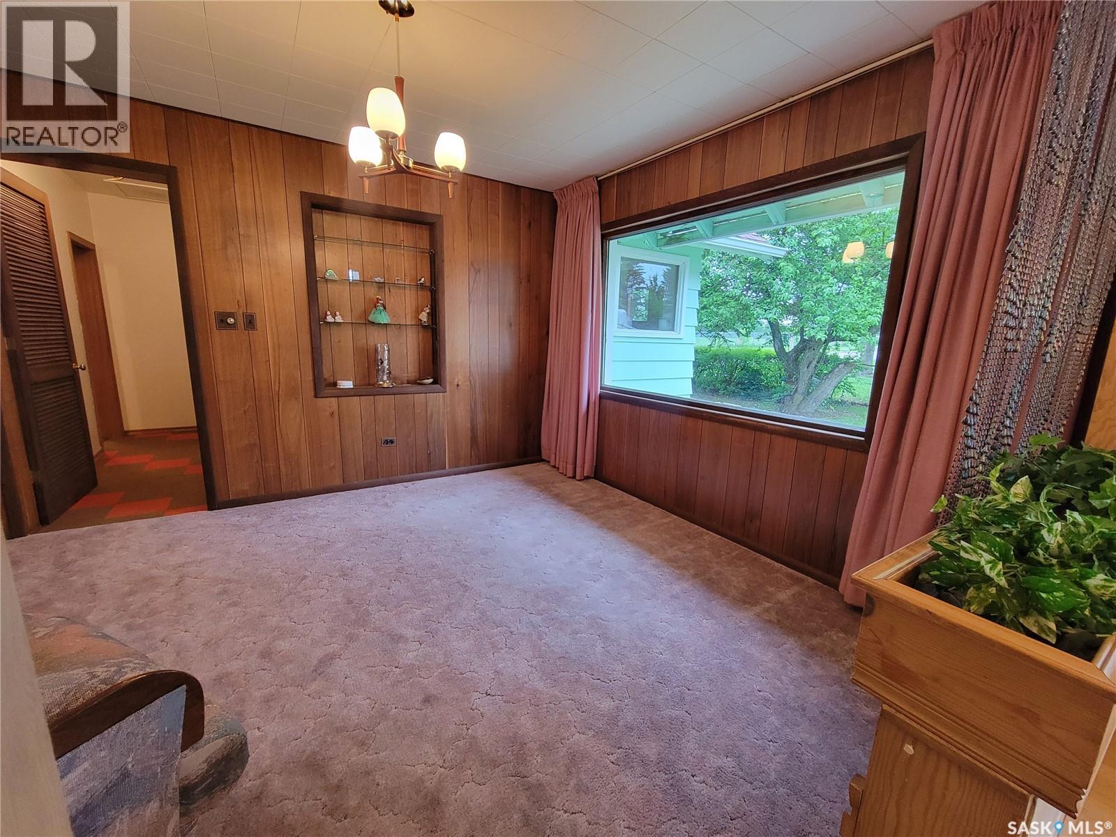 106 Railway Avenue E, Neilburg, Saskatchewan  S0M 2C0 - Photo 12 - SK046467