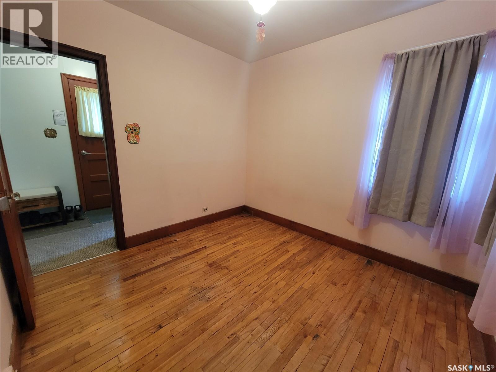 106 Railway Avenue E, Neilburg, Saskatchewan  S0M 2C0 - Photo 16 - SK046467
