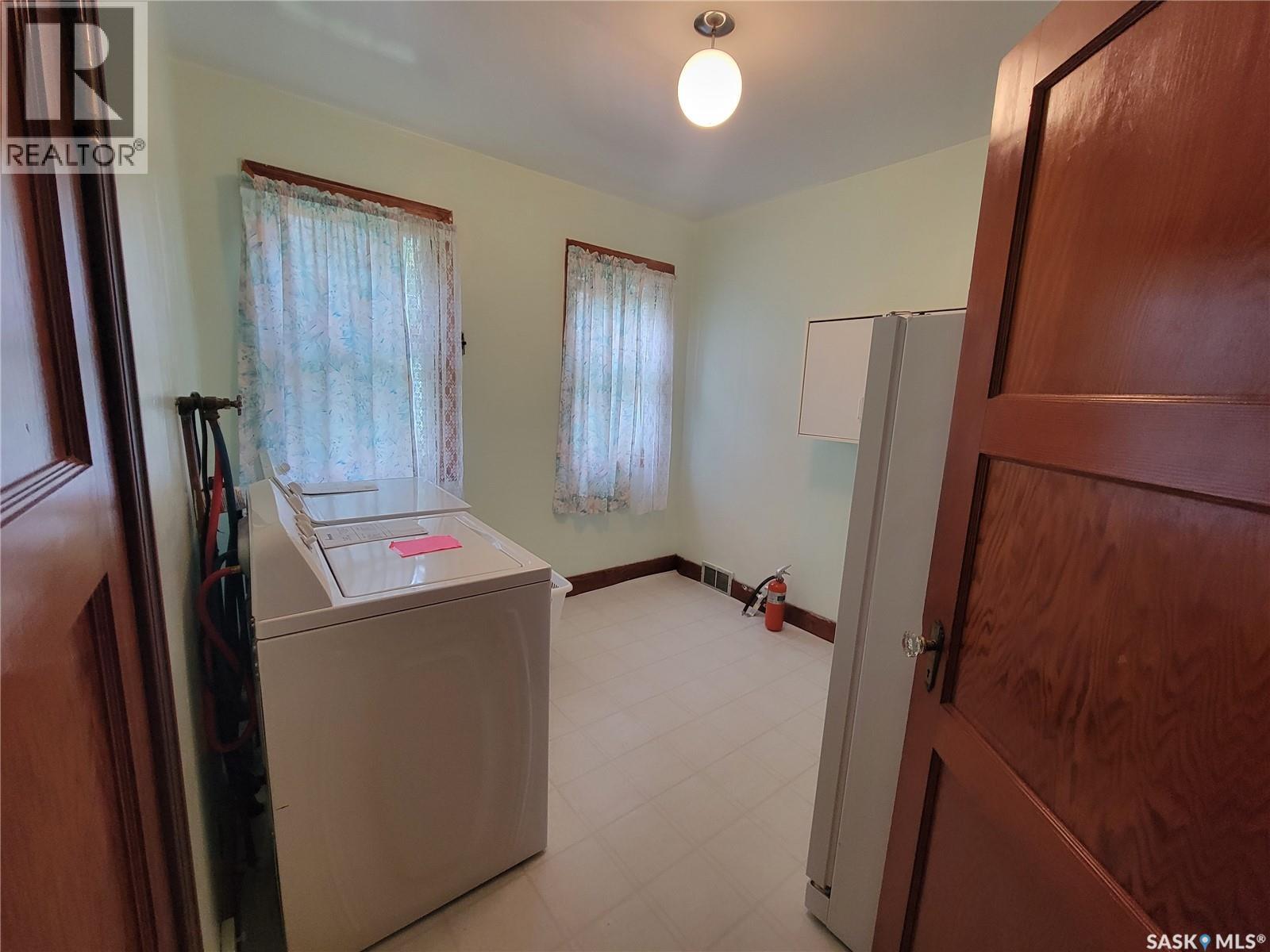 106 Railway Avenue E, Neilburg, Saskatchewan  S0M 2C0 - Photo 17 - SK046467