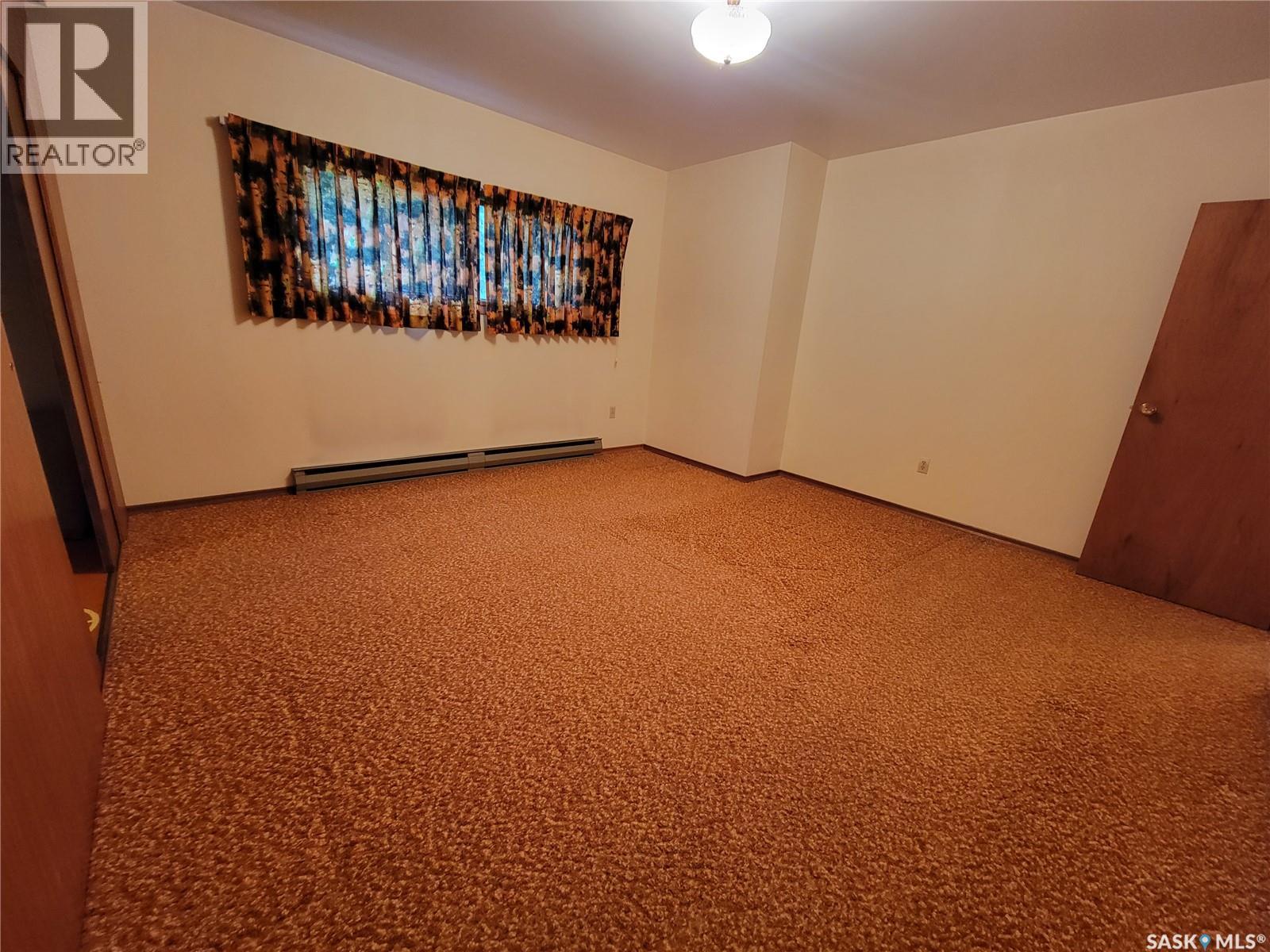 106 Railway Avenue E, Neilburg, Saskatchewan  S0M 2C0 - Photo 25 - SK046467