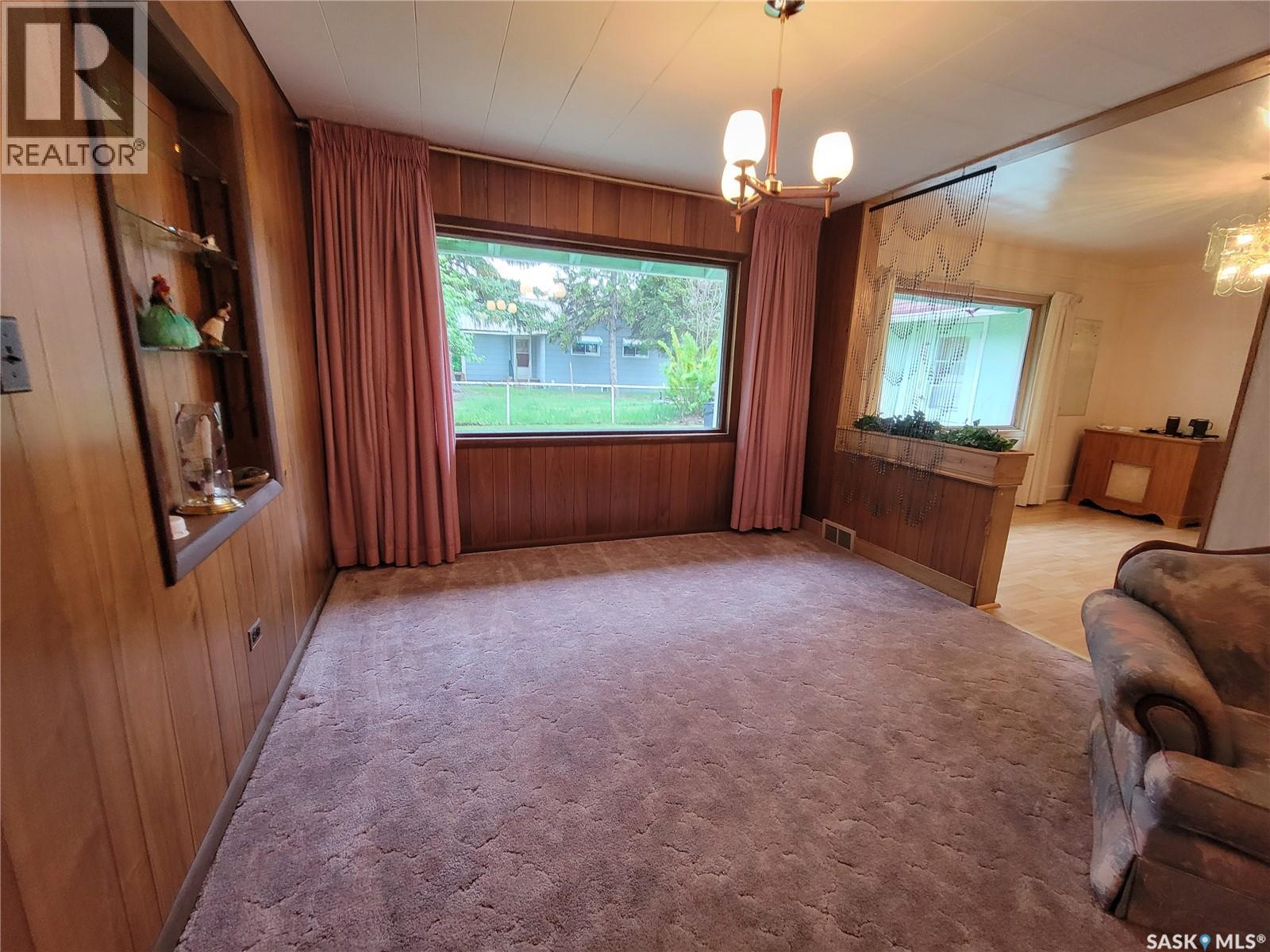 106 Railway Avenue E, Neilburg, Saskatchewan  S0M 2C0 - Photo 9 - SK046467