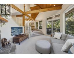 205 6117 EAGLE DRIVE, Whistler, British Columbia