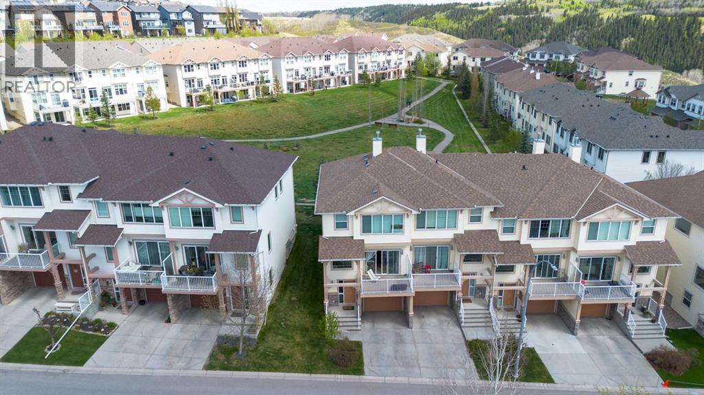 296 Sunset Point, Cochrane, Alberta T4C 0K8 - Photo 1 - A2338909