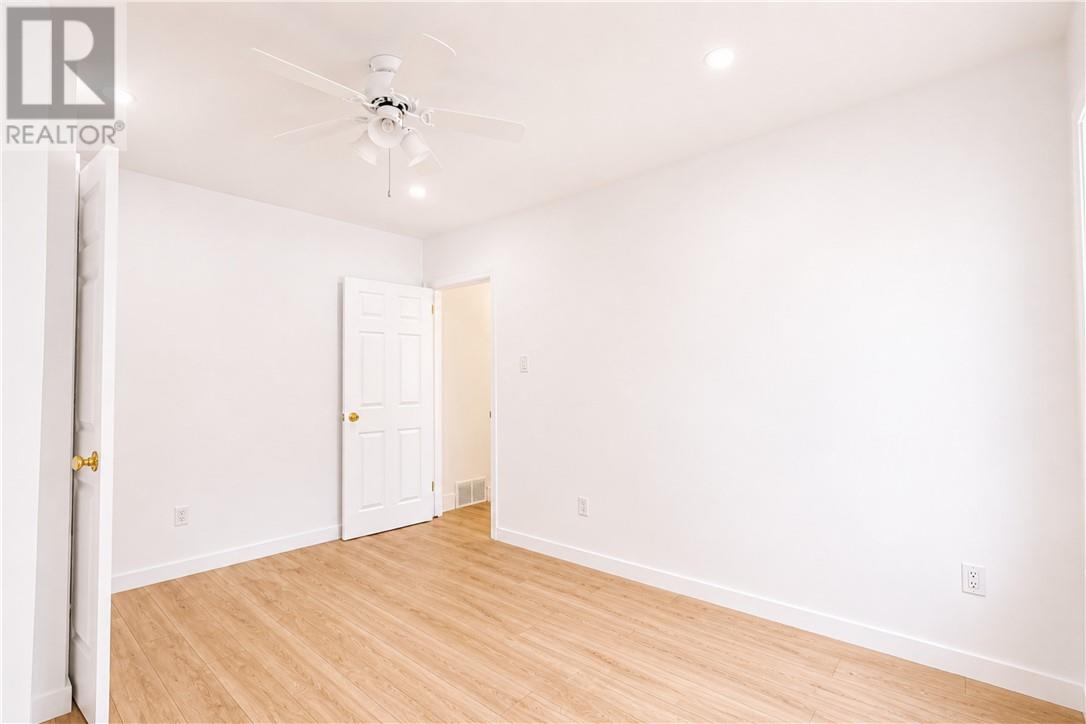 1287 Barrydowne Road, Sudbury, Ontario  P3A 3V9 - Photo 11 - 2129975