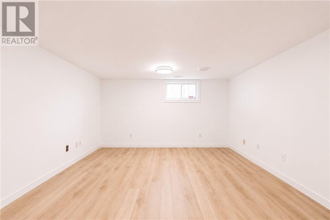 1287 Barrydowne Road, Sudbury, Ontario  P3A 3V9 - Photo 17 - 2129975