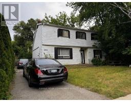 330 HORSHAM AVENUE, Toronto, Ontario