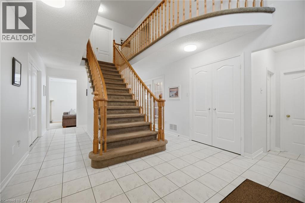 5640 Turney Drive, Mississauga, Ontario  L5M 4Y9 - Photo 4 - 40851527