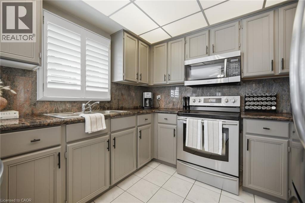 5640 Turney Drive, Mississauga, Ontario  L5M 4Y9 - Photo 9 - 40851527