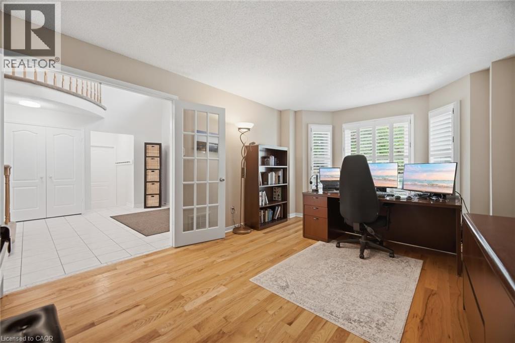 5640 Turney Drive, Mississauga, Ontario  L5M 4Y9 - Photo 15 - 40851527