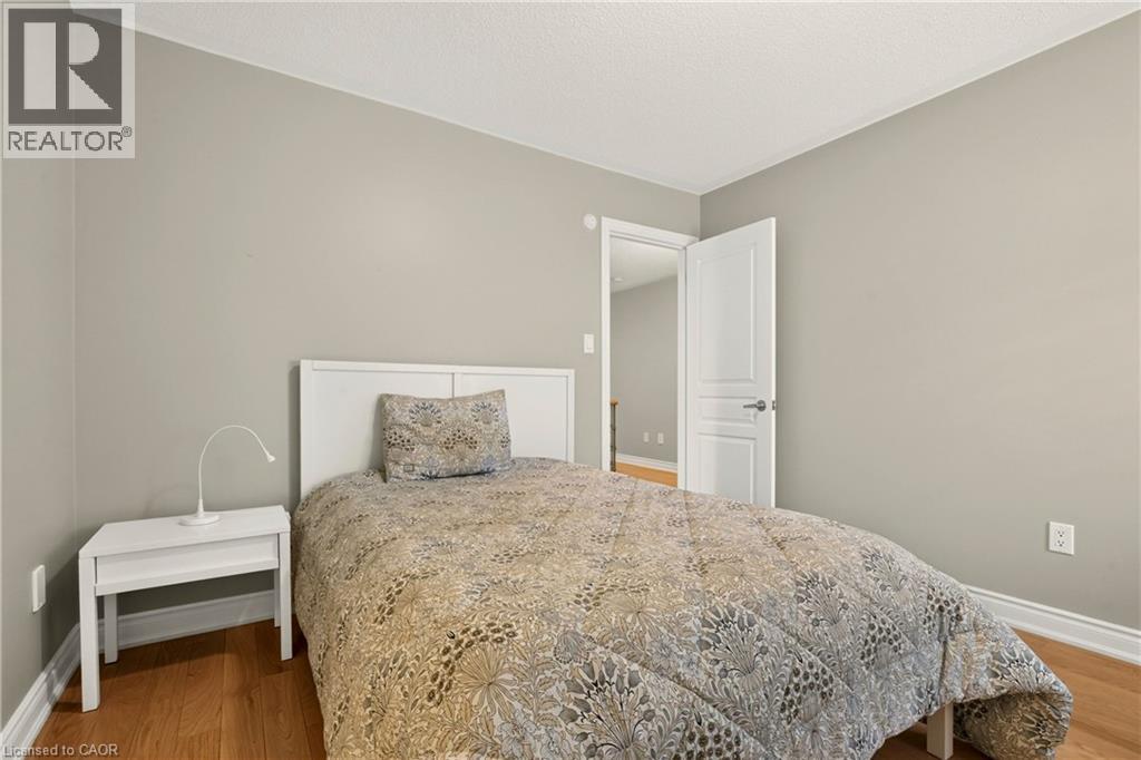 215 Burloak Drive, Oakville, Ontario  L6L 6T6 - Photo 33 - 40851961