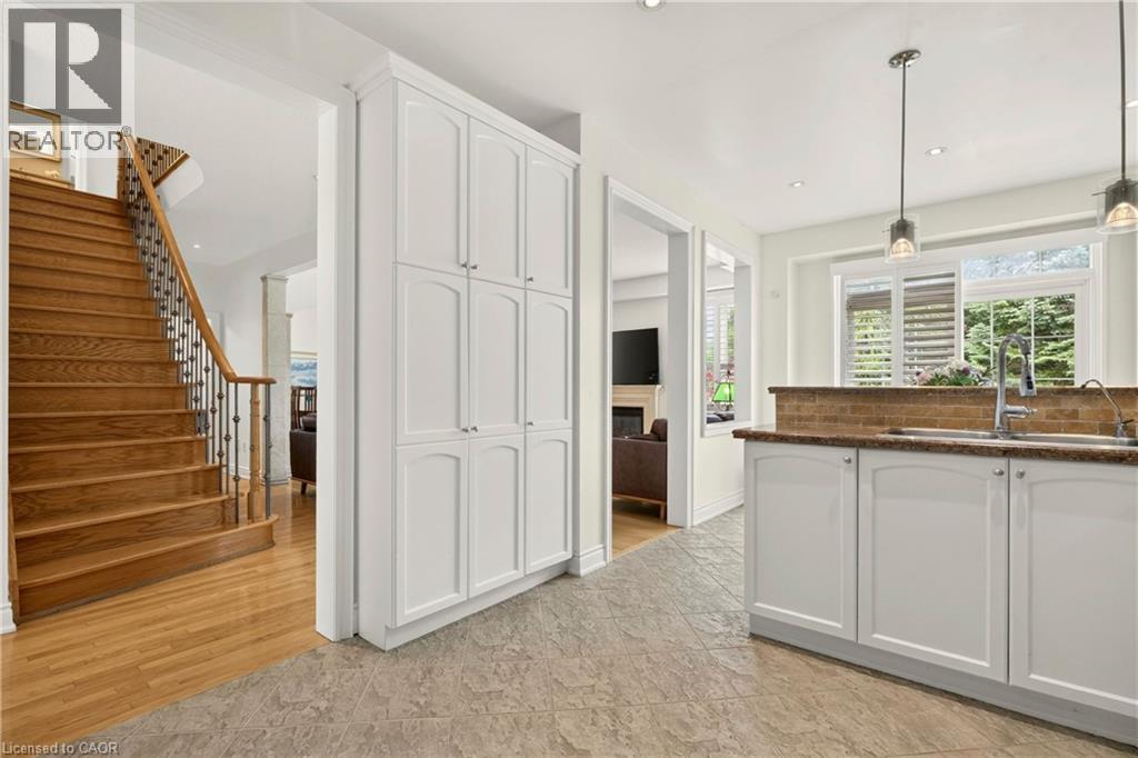 215 Burloak Drive, Oakville, Ontario  L6L 6T6 - Photo 15 - 40851961