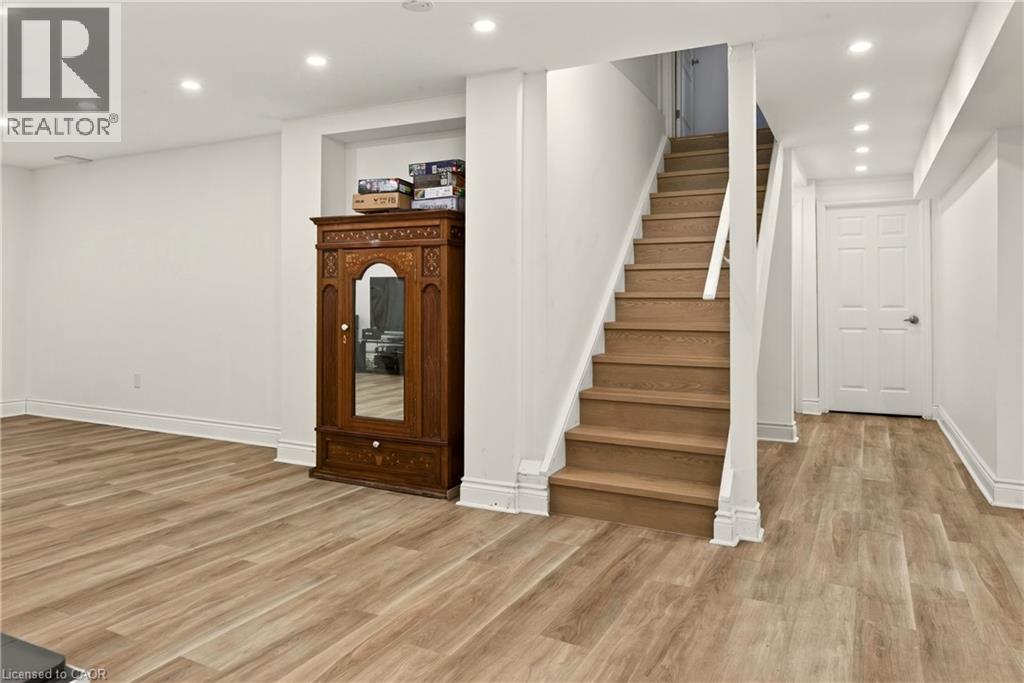 215 Burloak Drive, Oakville, Ontario  L6L 6T6 - Photo 39 - 40851961