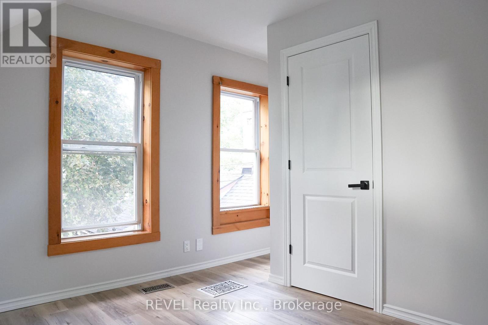 387 Glendale Avenue, St. Catharines, Ontario  L2T 1C3 - Photo 30 - X13707464