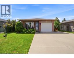 143 INDEPENDENCE Drive, Hamilton, Ontario