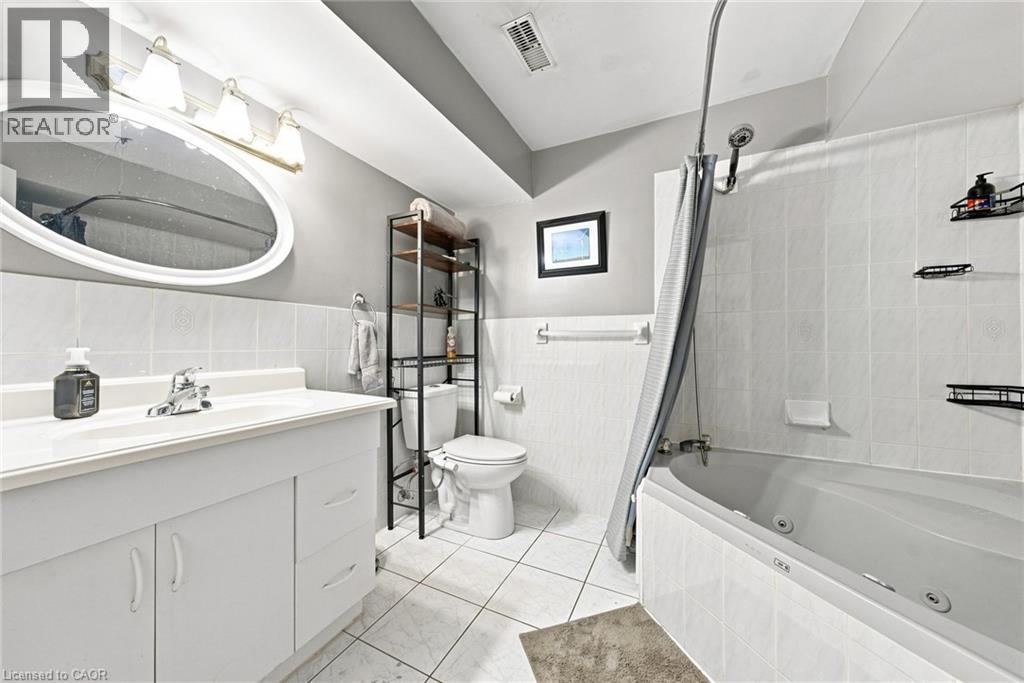 143 Independence Drive, Hamilton, Ontario  L8W 3H7 - Photo 32 - 40857634