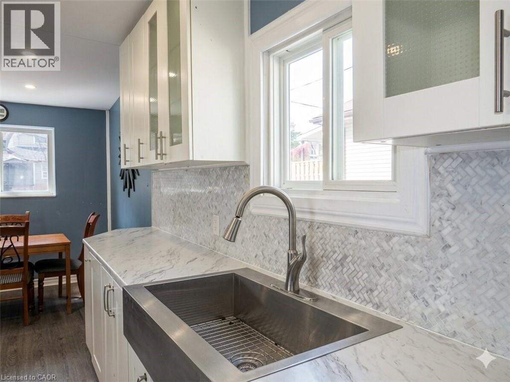 54 Edinburgh Avenue, Hamilton, Ontario  L8H 2C5 - Photo 5 - 40834476