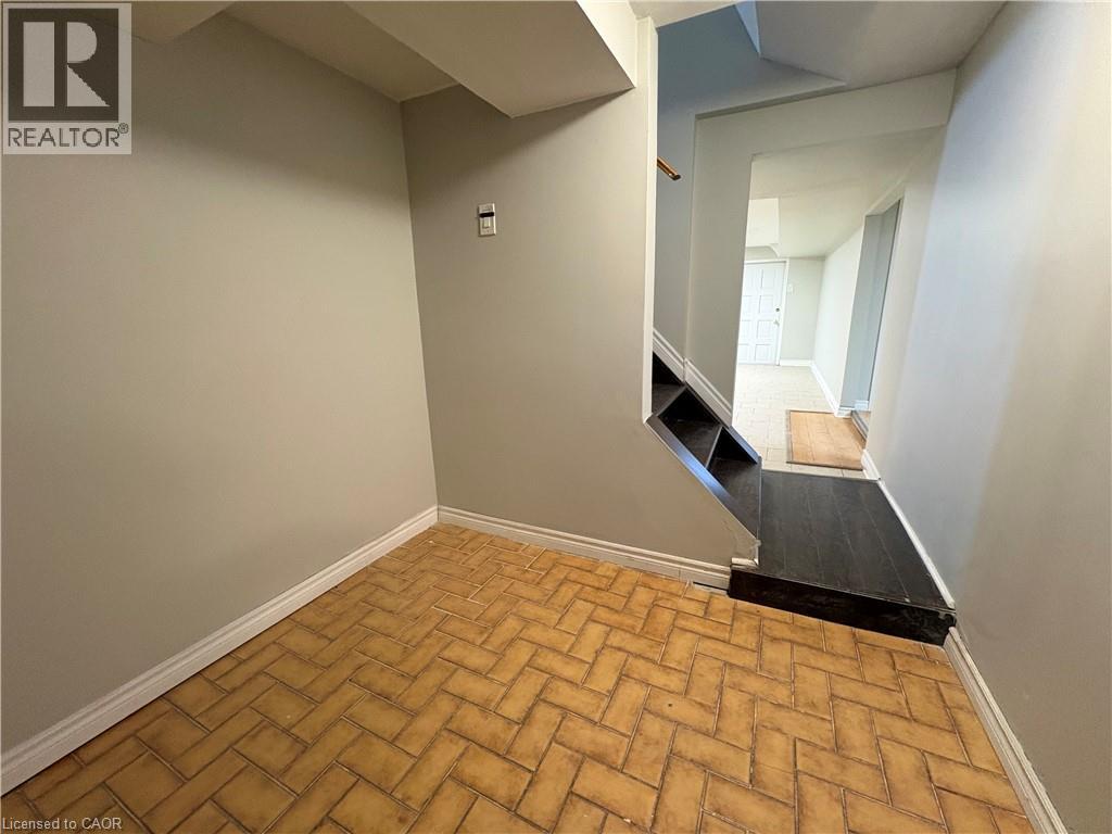 249 Federal Street Unit# Lower, Stoney Creek, Ontario  L8E 1P6 - Photo 10 - 40841014