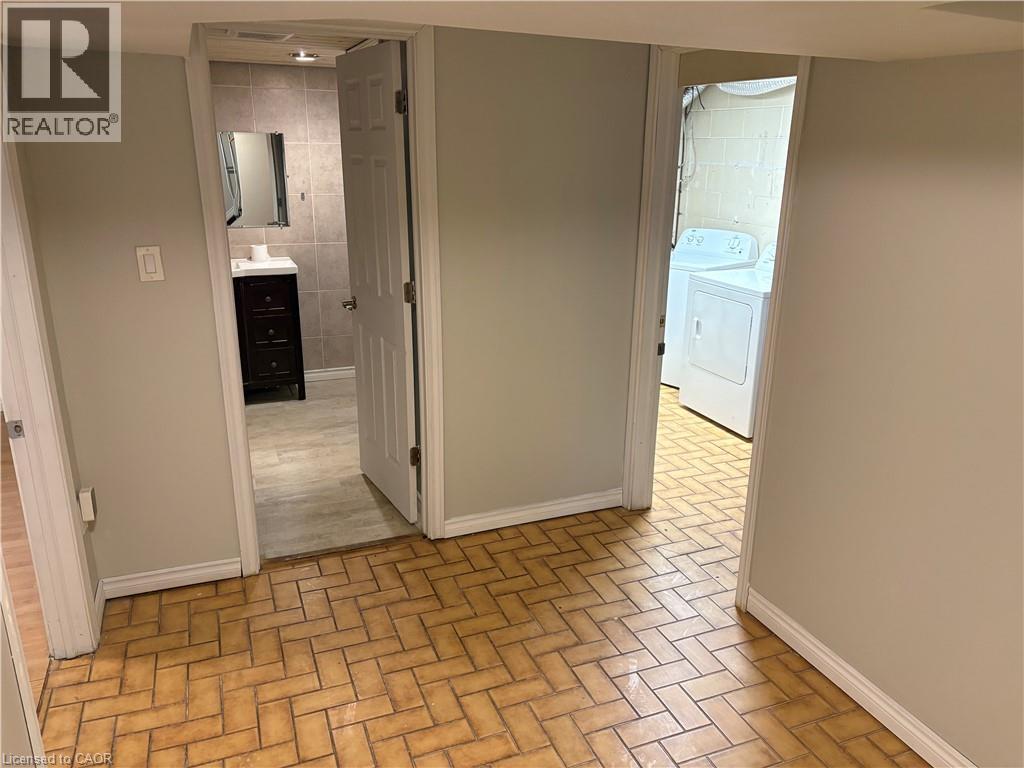 249 Federal Street Unit# Lower, Stoney Creek, Ontario  L8E 1P6 - Photo 9 - 40841014