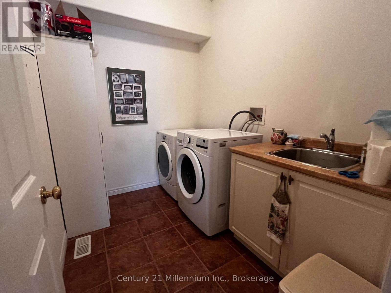 1 Barr Street, Collingwood, Ontario  L9Y 2L7 - Photo 12 - S13707694