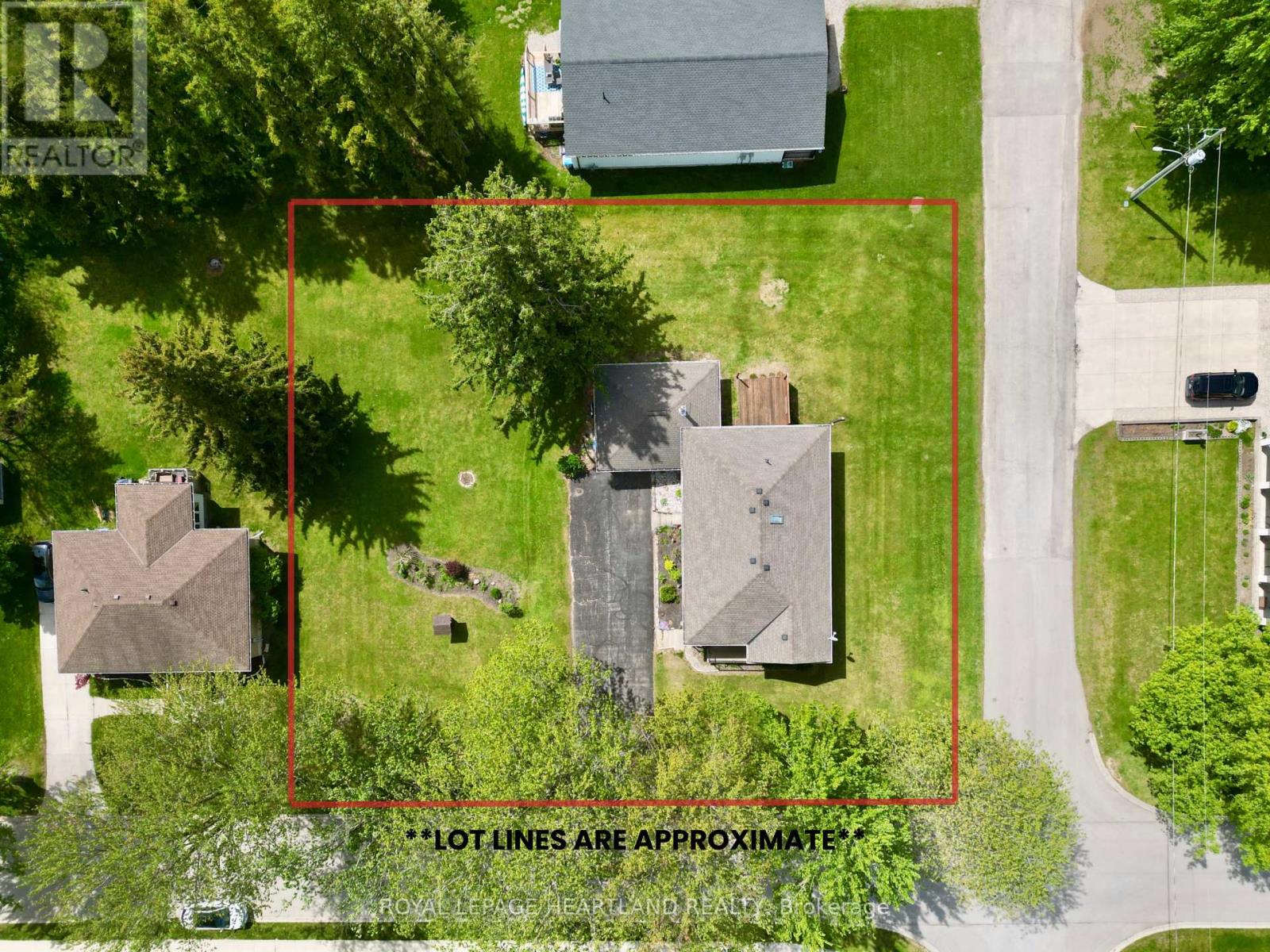 19 Centre Street, Bluewater, Ontario  N0M 2T0 - Photo 5 - X13152006