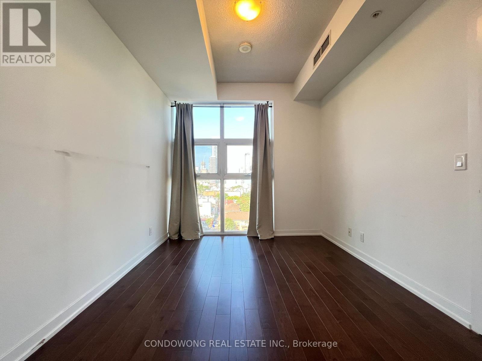 1012 - 10 Willison Square, Toronto, Ontario  M5T 0A8 - Photo 16 - C13707510