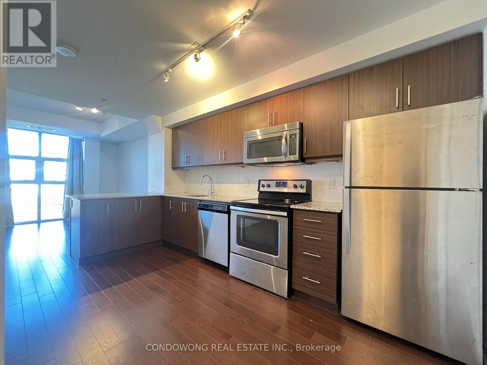 1012 - 10 Willison Square, Toronto, Ontario  M5T 0A8 - Photo 5 - C13707510