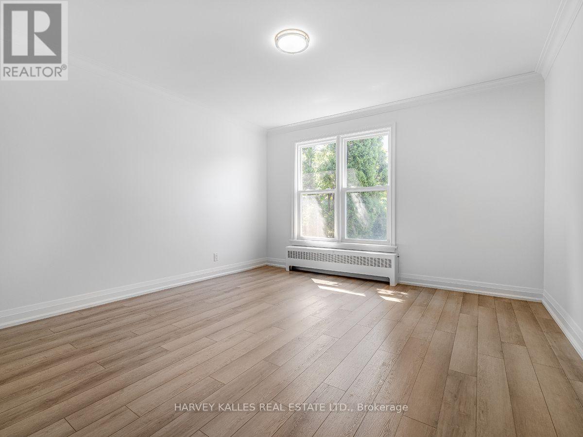 4 - 8 Markdale Avenue, Toronto, Ontario M6C 1S9 - Photo 6 - C13707538