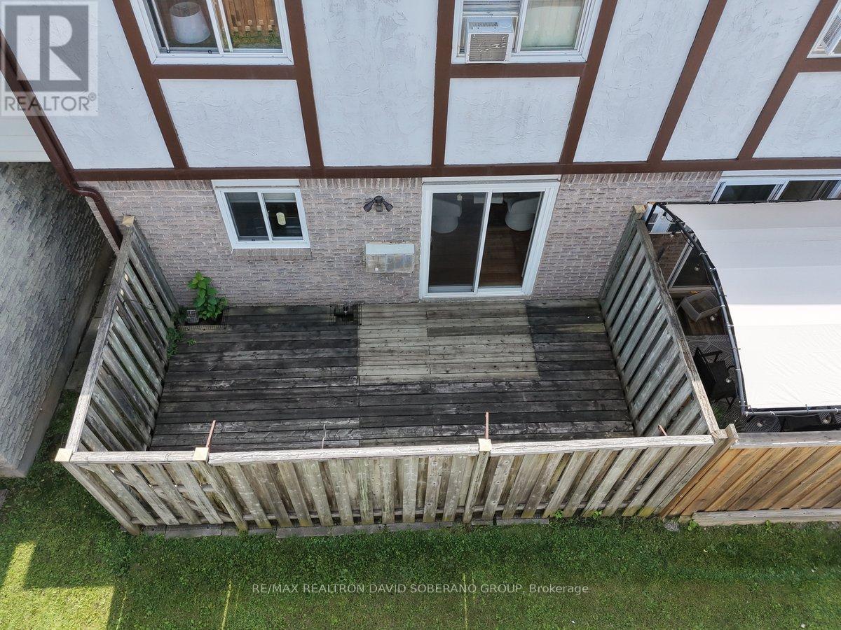 52 Antibes Drive, Toronto, Ontario  M2R 3K5 - Photo 12 - C13707606